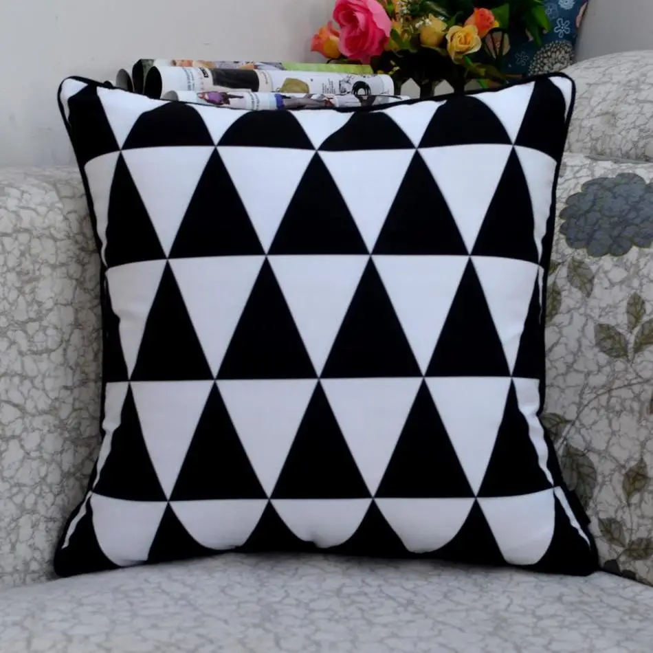 18* 18 " Designer Black White Abstract Geometry Throw Cushion Cover for Chair Bedding
18* 18 " Designer Black White Abstract Geometry Throw Cushion Cover for Chair Bedding