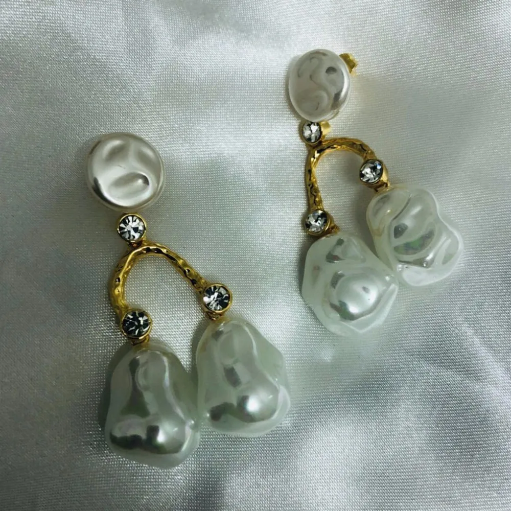 European Hugely Popular Rhinestone Inlay Pearl Branch Earring Kolczyki Kupe Joyas Jewellery Boucle Oreille Oorbel Ohrringe
European Hugely Popular Rhinestone Inlay Pearl Branch Earring Kolczyki Kupe Joyas Jewellery Boucle Oreille Oorbel Ohrringe