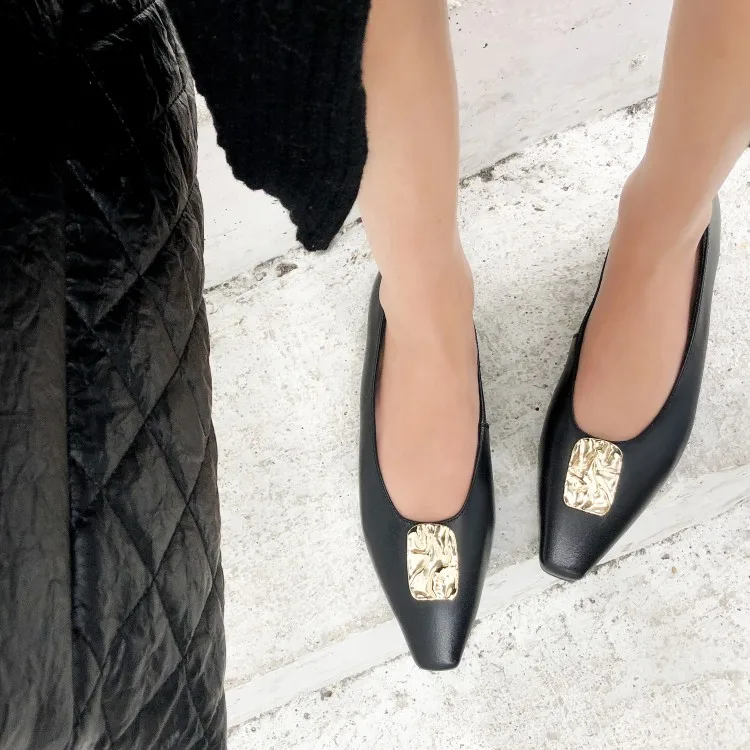 MLJUESE 2019 women flats Soft Cow leather metal decoration flats shoes spring autumn comfortable casual shoes party size 34-43
MLJUESE 2019 women flats Soft Cow leather metal decoration flats shoes spring autumn comfortable casual shoes party size 34-43