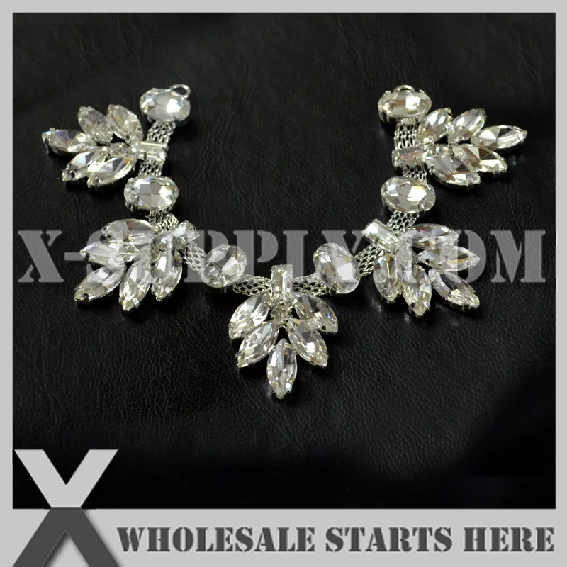 (10pcs/lot) Sparkling Crystal Silver Bridal Rhinestone Applique for Custom Wedding Dress Decoration, X12-0105
(10pcs/lot) Sparkling Crystal Silver Bridal Rhinestone Applique for Custom Wedding Dress Decoration, X12-0105