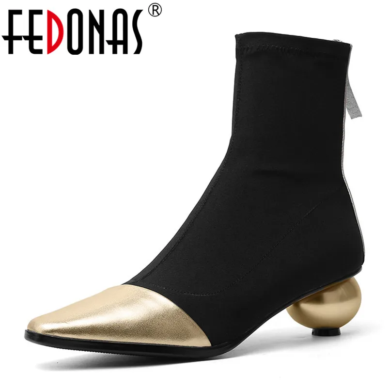 FEDONAS Euro Style Women Autumn Winter Fashion Ankle Boots Strange High Heels Zipper Boots Genuine Leater Party Prom Shoes Woman
FEDONAS Euro Style Women Autumn Winter Fashion Ankle Boots Strange High Heels Zipper Boots Genuine Leater Party Prom Shoes Woman