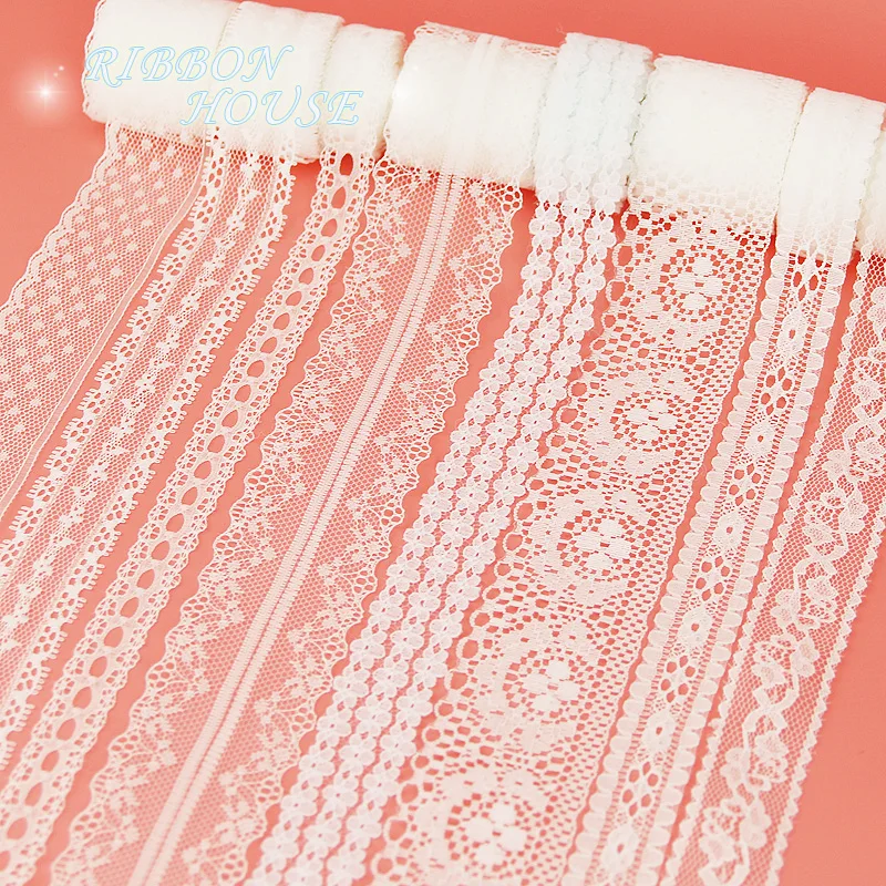 (5 yards/roll) white Lace ribbon fabric Webbing Decoration Lovely gift packing polyester Material
(5 yards/roll) white Lace ribbon fabric Webbing Decoration Lovely gift packing polyester Material