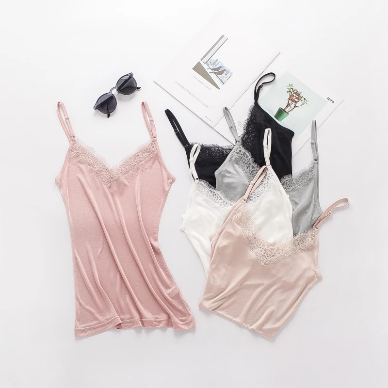 2018 Spring Summer Nature Silk Loose V Collar Lace Real Silk Suspender with A Versatile Base of Silk
2018 Spring Summer Nature Silk Loose V Collar Lace Real Silk Suspender with A Versatile Base of Silk