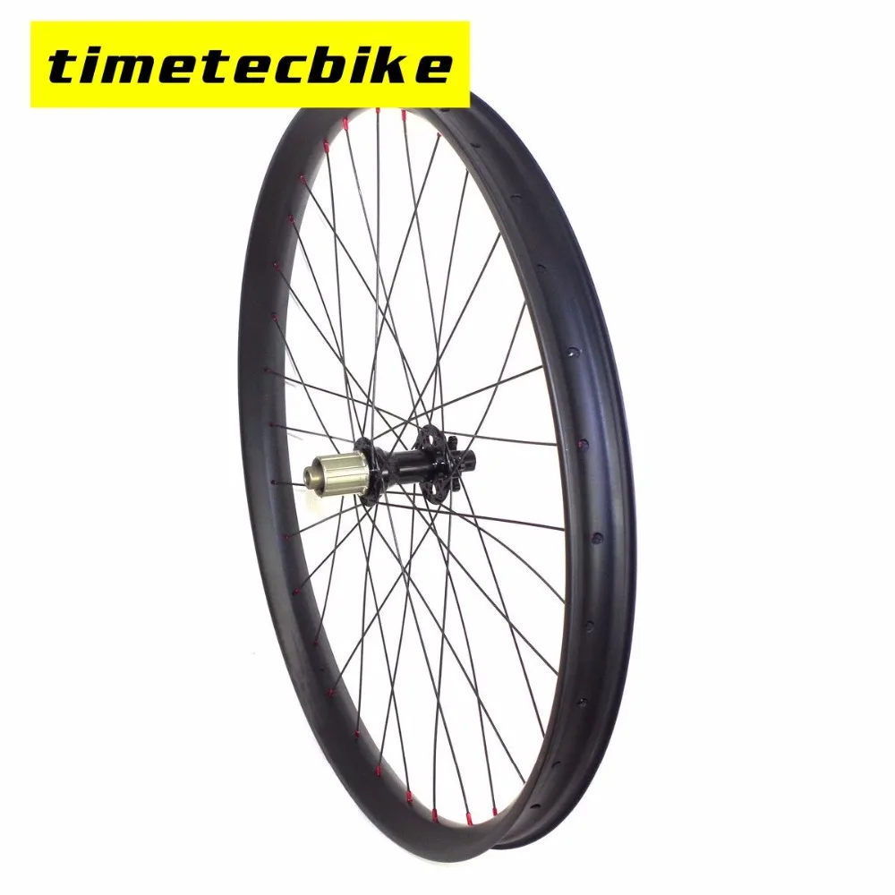 27.5ER PLUS WIDE MTB CARBON WHEELS 50MM WIDTH 25MMDEPTH BOOST CARBON MTB WHEELS HUB FRONT 15*110MM REAR 12*148MM 
27.5ER PLUS WIDE MTB CARBON WHEELS 50MM WIDTH 25MMDEPTH BOOST CARBON MTB WHEELS HUB FRONT 15*110MM REAR 12*148MM