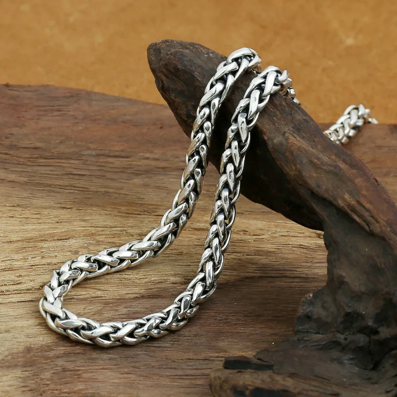 silver jewelry manufacturers S925 silver style customized extension 6m hollow manual twist Necklace
silver jewelry manufacturers S925 silver style customized extension 6m hollow manual twist Necklace