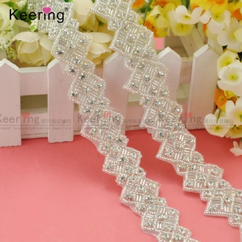 3.5 CM Width Handmade Glass Beaded Rhinestone Trim WRA-332
3.5 CM Width Handmade Glass Beaded Rhinestone Trim WRA-332