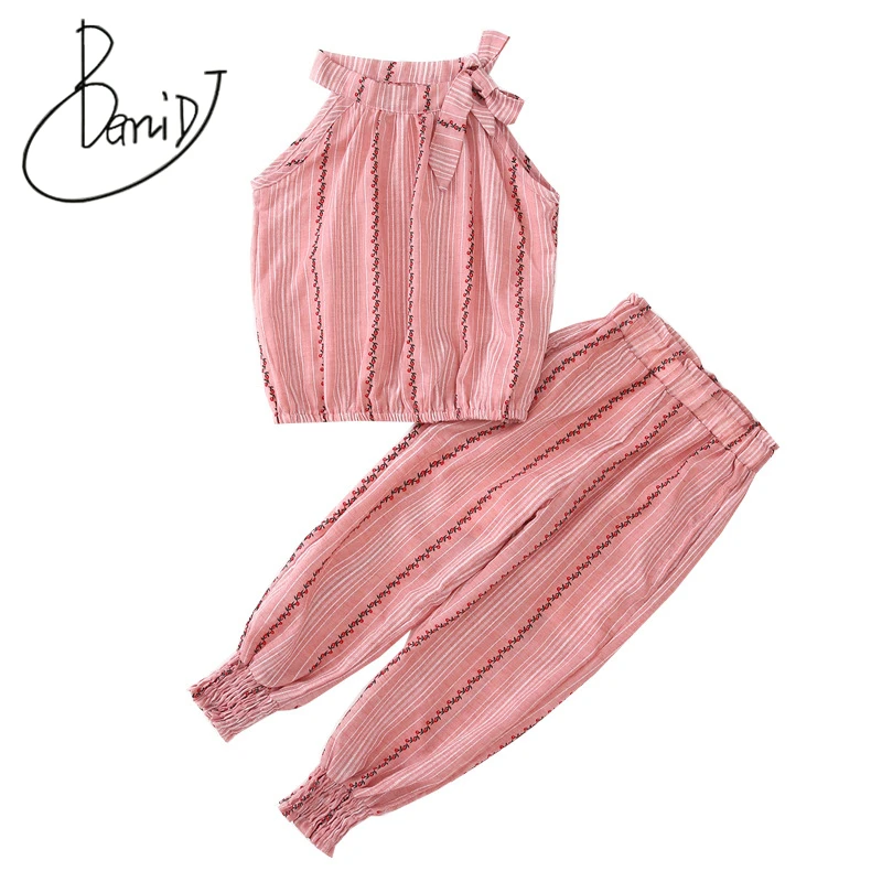 2019 New Girls Clothing Sets Summer Fashion girls embroidery sleeveless Striped design Vest+Casual pants 2Pcs Girls Clothes
2019 New Girls Clothing Sets Summer Fashion girls embroidery sleeveless Striped design Vest+Casual pants 2Pcs Girls Clothes