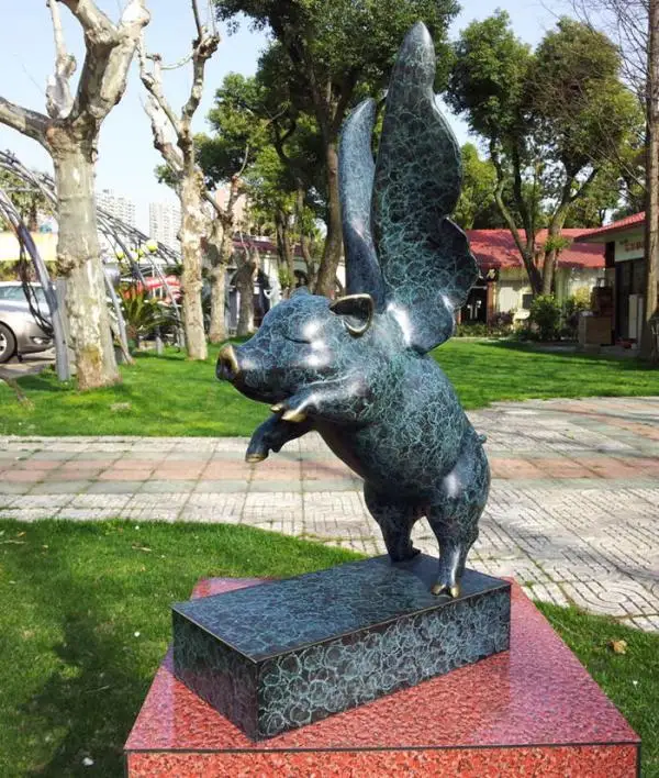 The twelve zodiac totem ornaments flying pig mascot bronze statue of pig copper crafts gift birthday gift
The twelve zodiac totem ornaments flying pig mascot bronze statue of pig copper crafts gift birthday gift