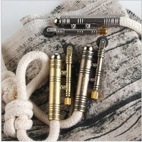 Metal windproof kerosene lighter outdoor camping retro old-fashioned tinder grinding wheel lighter fire starter rope lighter
Metal windproof kerosene lighter outdoor camping retro old-fashioned tinder grinding wheel lighter fire starter rope lighter