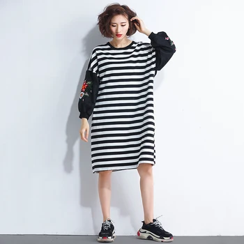 Casual Harajuku Vintage Boho Ethnic Bohemian Striped Knee Length Embroidery Floral Knitted Cotton Long Sleeve Women Autumn Dress
Casual Harajuku Vintage Boho Ethnic Bohemian Striped Knee Length Embroidery Floral Knitted Cotton Long Sleeve Women Autumn Dress