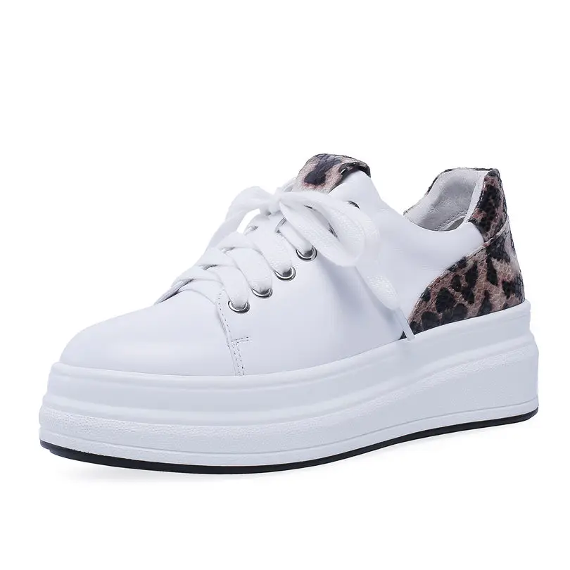 Vulcanized Shoes Women Lace Up Cow Leather Wedges Platform Tennis Shoes 2019 Low Top Trainers Walking Sneakers Casual Oxfords
Vulcanized Shoes Women Lace Up Cow Leather Wedges Platform Tennis Shoes 2019 Low Top Trainers Walking Sneakers Casual Oxfords