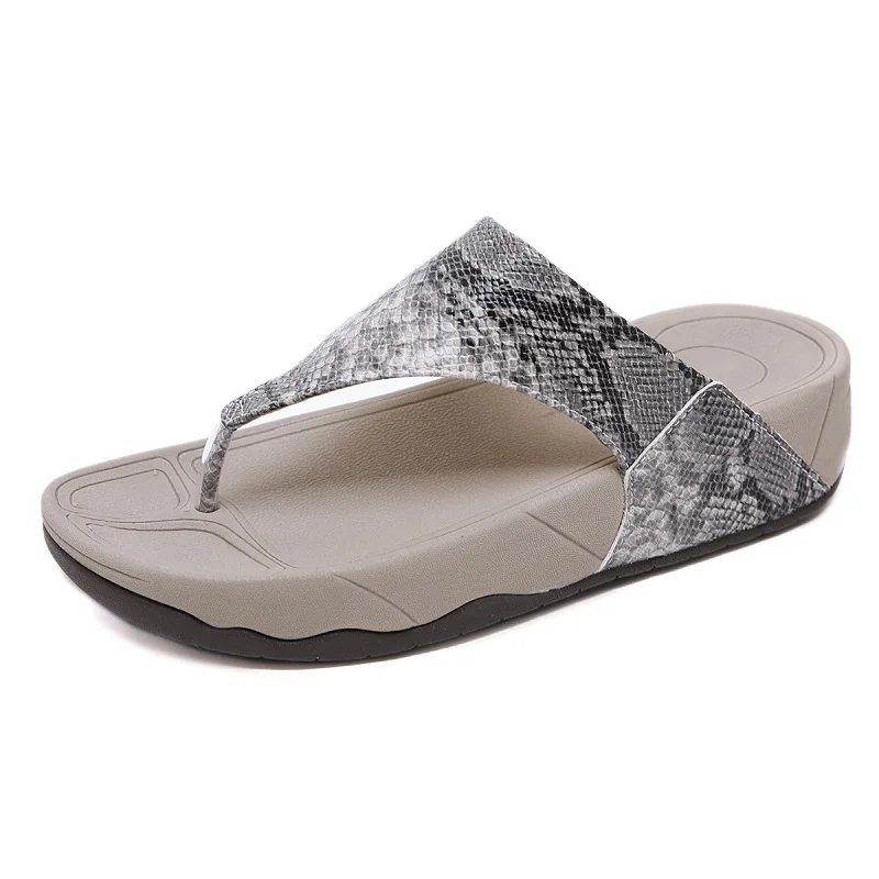 SIKETU Summer fashion women slippers solid color buckle casual loose-bottomed slippers large size comfortable women's slippers
SIKETU Summer fashion women slippers solid color buckle casual loose-bottomed slippers large size comfortable women's slippers