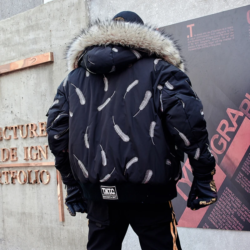 Hip Hop Thick windbreaker Feather Printing Hooded Men Clothes 2018 New Jackets and coats Parka Men winter Cotton US Size
Hip Hop Thick windbreaker Feather Printing Hooded Men Clothes 2018 New Jackets and coats Parka Men winter Cotton US Size