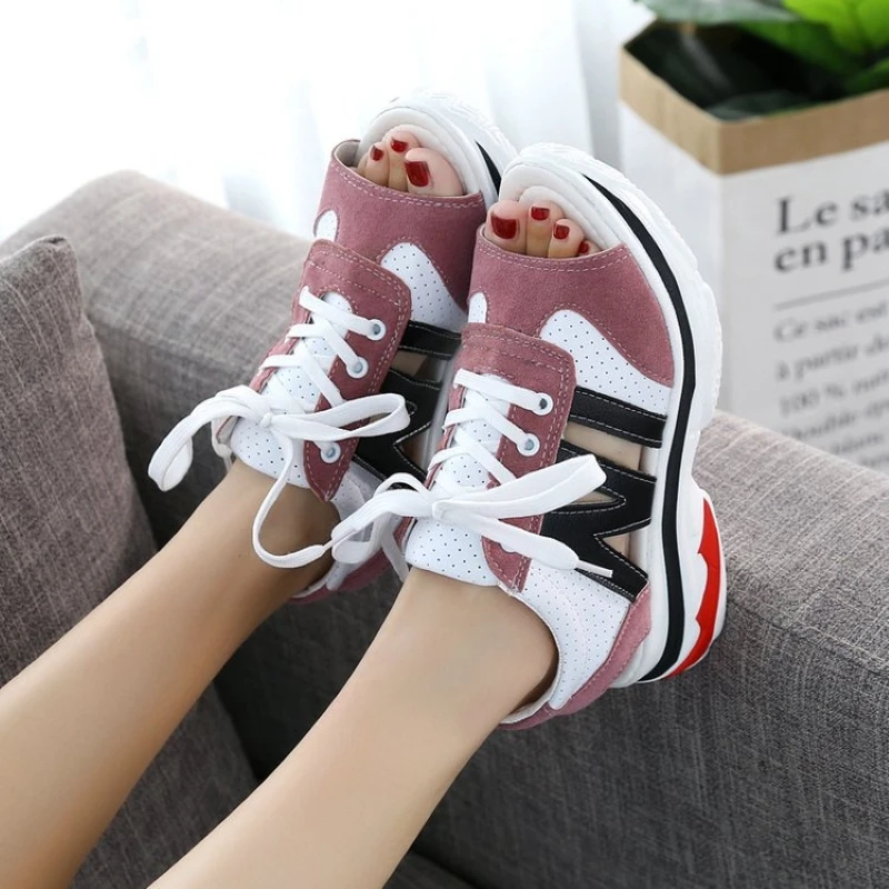 hot Women's sports sandals women's new Korean fashion wild students casual soft sister thick bottom fish mouth platform shoes
hot Women's sports sandals women's new Korean fashion wild students casual soft sister thick bottom fish mouth platform shoes