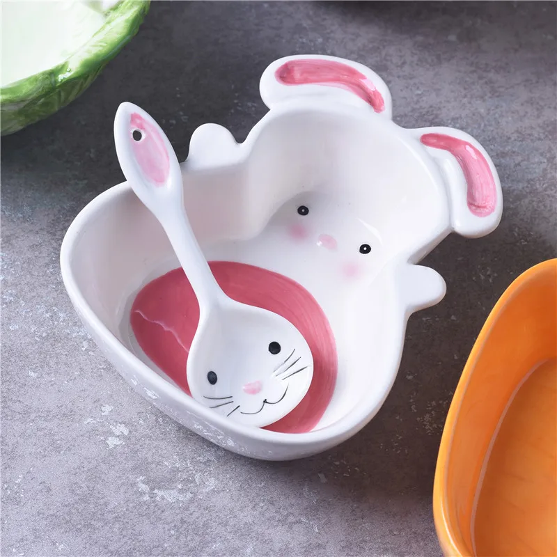 Ceramic Plate cartoon animal bowl Creative Lovely hand-painted Rabbit Salad bowl cabbage hugging rabbit carrot Plate
Ceramic Plate cartoon animal bowl Creative Lovely hand-painted Rabbit Salad bowl cabbage hugging rabbit carrot Plate