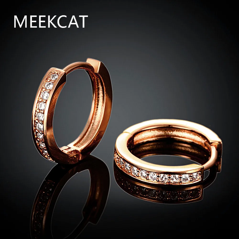 MEEKCAT Promotion Gold Color Huggie Hoop Earrings for Women Half Pave Cubic Zirconia Rose Gold Female Ring Earring Oorbellen
MEEKCAT Promotion Gold Color Huggie Hoop Earrings for Women Half Pave Cubic Zirconia Rose Gold Female Ring Earring Oorbellen