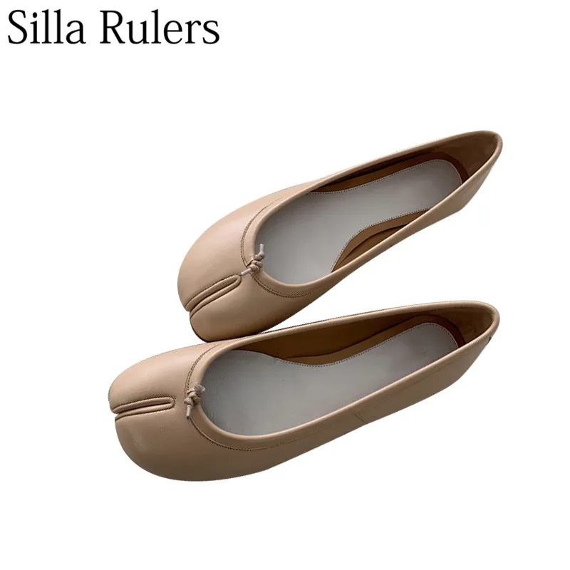2019 new ladies split toe genuine leather flat shoes slip on boat shoes women outside single shoes zapatos de mujer Lazy shoes 
2019 new ladies split toe genuine leather flat shoes slip on boat shoes women outside single shoes zapatos de mujer Lazy shoes