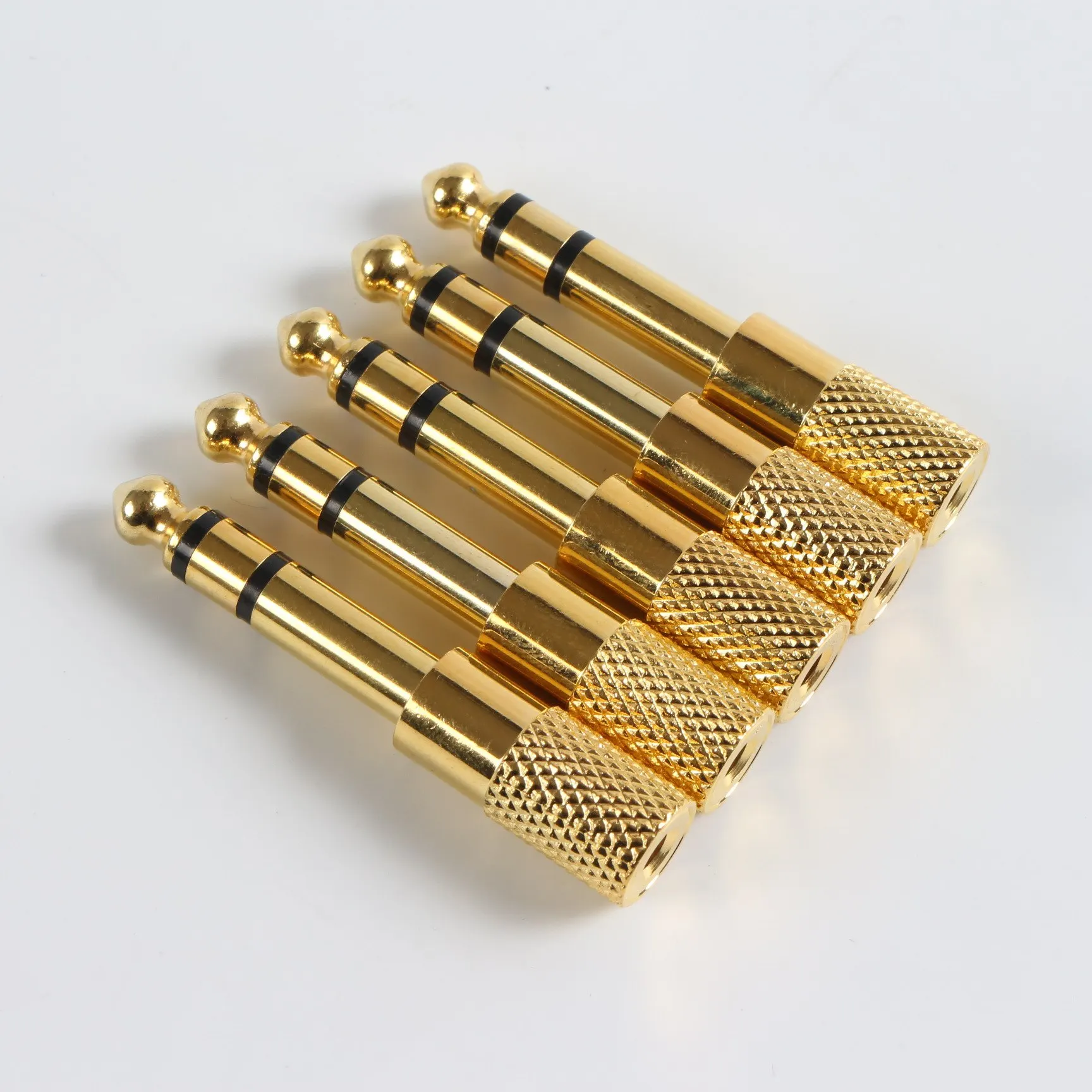 Gold-plated audio adapter 3.5 3.5 6.5 6.5 turns the microphone microphone headset guitar conversion head
Gold-plated audio adapter 3.5 3.5 6.5 6.5 turns the microphone microphone headset guitar conversion head