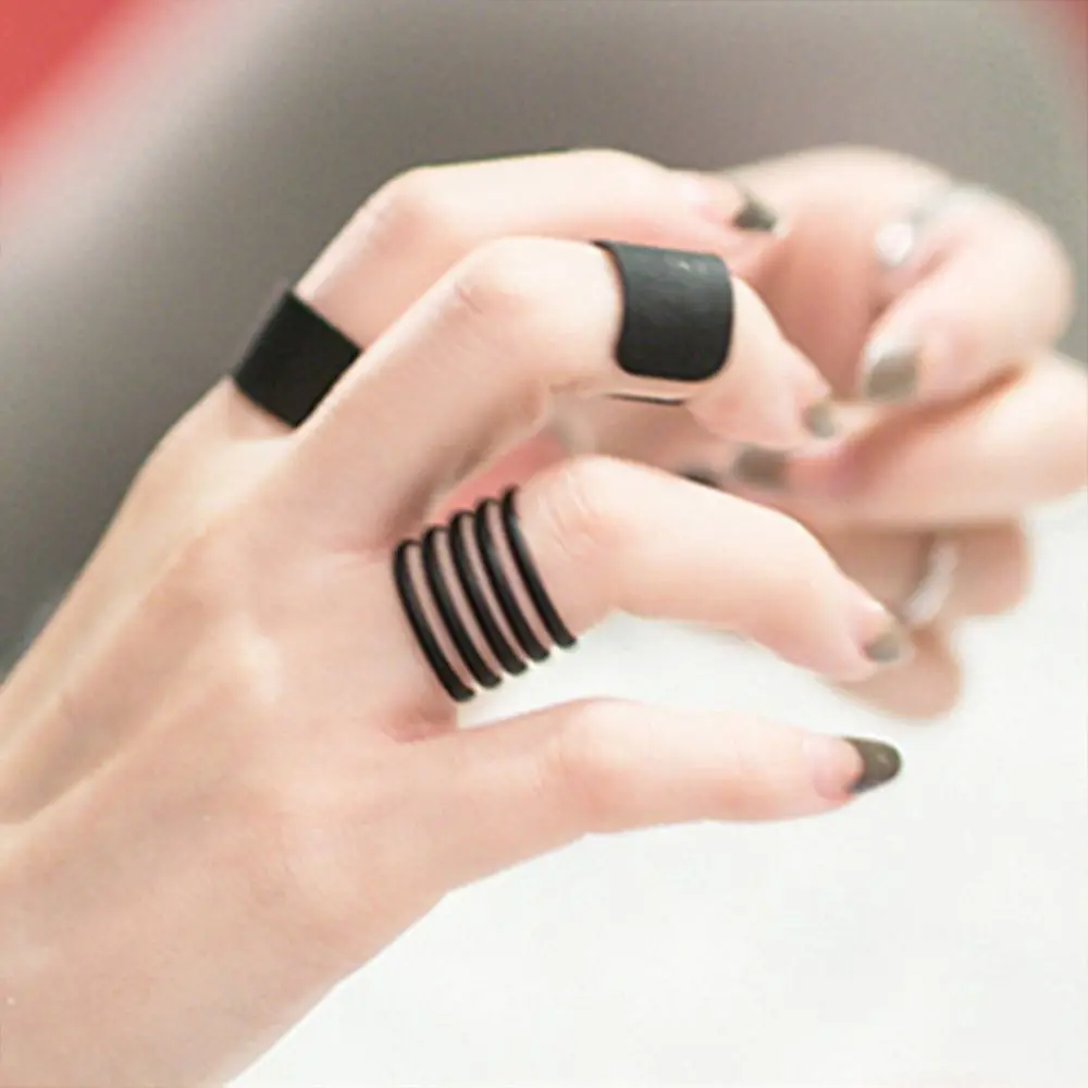 3pcs/set Women's Opening Ring Set Black Stack Plain Above Knuckle Band Mini Rings Punk Rock Jewelry For Party Gifts
3pcs/set Women's Opening Ring Set Black Stack Plain Above Knuckle Band Mini Rings Punk Rock Jewelry For Party Gifts