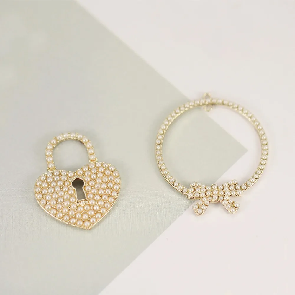 DIY Fashion Charm Bracelet Gifts Pearl Bow Lock Metal Charms For Jewelry Making Pendant Floating Charm Key Chains As Accessories
DIY Fashion Charm Bracelet Gifts Pearl Bow Lock Metal Charms For Jewelry Making Pendant Floating Charm Key Chains As Accessories