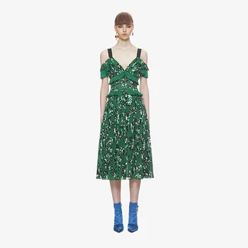 Women Bohemia Floral Pleated Dress Green Ruffles Sling Dress High Street Mid-Calf Party Dresses Summer boho Bohemian flower dres
Women Bohemia Floral Pleated Dress Green Ruffles Sling Dress High Street Mid-Calf Party Dresses Summer boho Bohemian flower dres