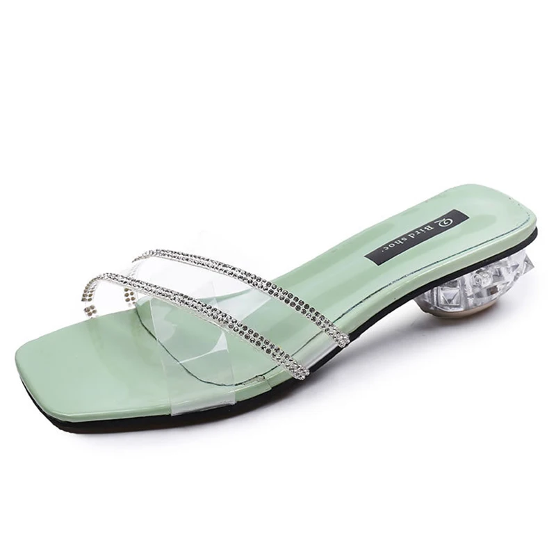 Clear Low Heel Slippers Women Shoes Slip On Crystal Transparent Slippers 2019 Summer Shoes Woman Slides Fashion scarpe donna
Clear Low Heel Slippers Women Shoes Slip On Crystal Transparent Slippers 2019 Summer Shoes Woman Slides Fashion scarpe donna