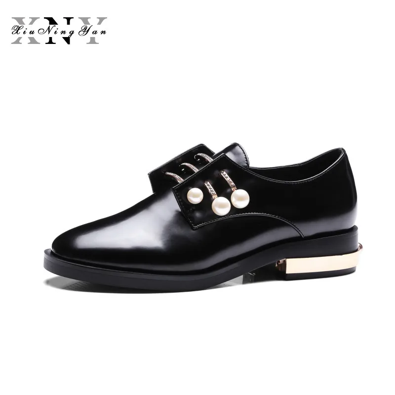 XiuNingYan Brand Women Flats ShoesTop Quality Loafer Handmade Pearl Beads White Black Casual Brogues Derby Shoes Plus Size 33-43
XiuNingYan Brand Women Flats ShoesTop Quality Loafer Handmade Pearl Beads White Black Casual Brogues Derby Shoes Plus Size 33-43
