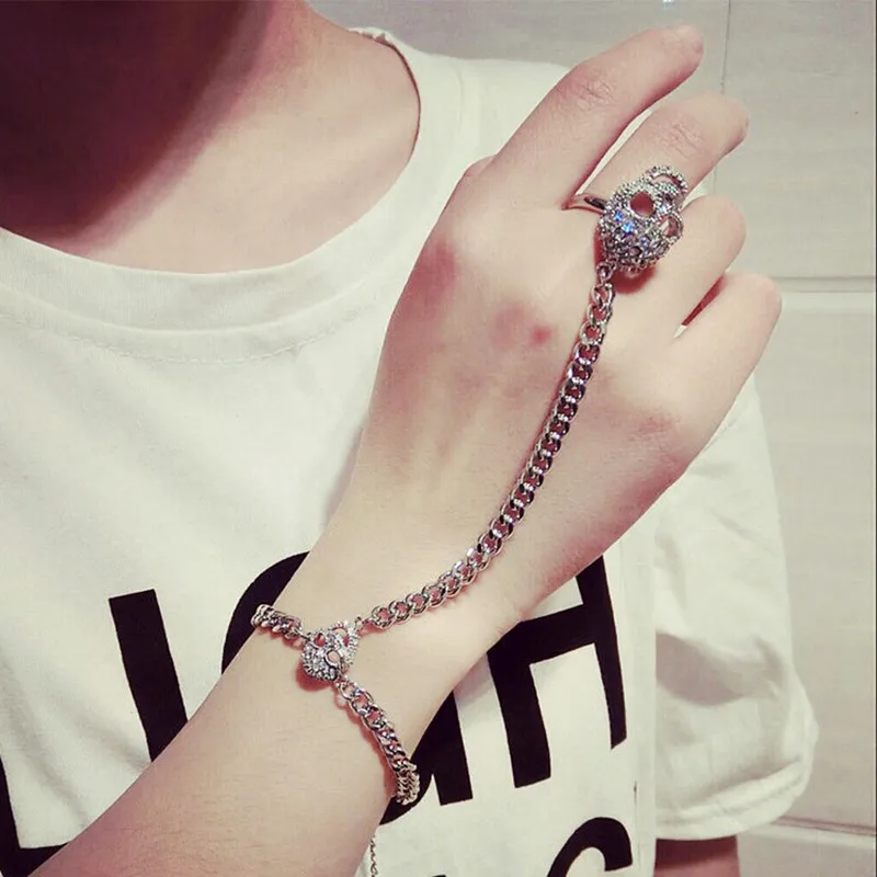 Punk Rhinestones Finger Circle Bracelet for Women Pulseras Mujer Wedding Crystal Skull Bangle Charm Female Jewelry 2018 Hot Sale
Punk Rhinestones Finger Circle Bracelet for Women Pulseras Mujer Wedding Crystal Skull Bangle Charm Female Jewelry 2018 Hot Sale