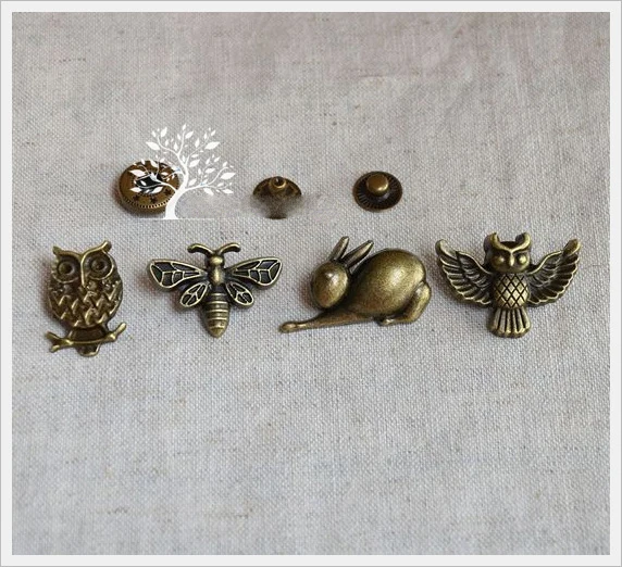 vintage bronze color metal snap button owl bee design sewing accessories leather craft decoration wholesale 50sets/lot
vintage bronze color metal snap button owl bee design sewing accessories leather craft decoration wholesale 50sets/lot