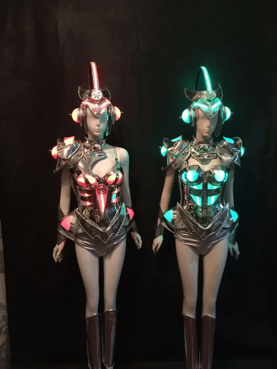 Fashion Show Catwalk Gold Color Wings Carnival Victoria Ballroom Costume Stage Performance DJ Bar TV Show Cosplay Clothes
Fashion Show Catwalk Gold Color Wings Carnival Victoria Ballroom Costume Stage Performance DJ Bar TV Show Cosplay Clothes