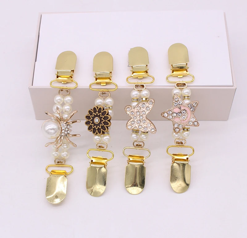 Cardigan Clip tightening clip Shawl Sweater Pearl Scarf Buckle For Keeper Collar Buckle Holder Garters Garment Accessories
Cardigan Clip tightening clip Shawl Sweater Pearl Scarf Buckle For Keeper Collar Buckle Holder Garters Garment Accessories
