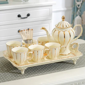 Europe coffee cup set teapot tray luxury tea cup set Bone China porcelain sugar pot Teatime Afternoon Creative Wedding Gifts
Europe coffee cup set teapot tray luxury tea cup set Bone China porcelain sugar pot Teatime Afternoon Creative Wedding Gifts