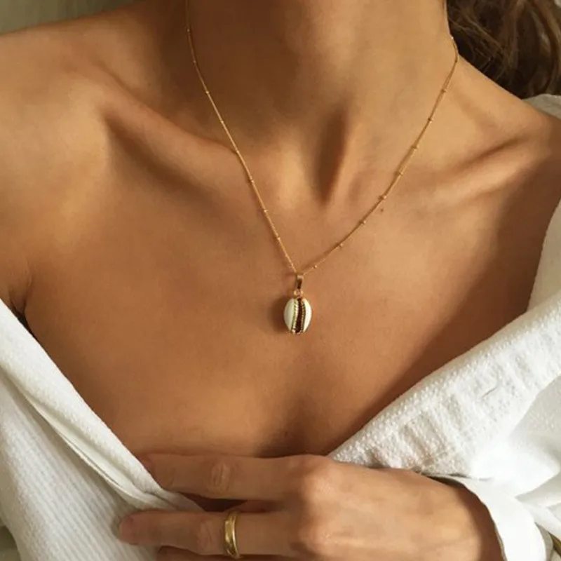 Bohemian Vintage Fashion Gold Silver Conch Shell Necklace for Women Pendant Simple Seashell Ocean Beach Necklaces Jewelry
Bohemian Vintage Fashion Gold Silver Conch Shell Necklace for Women Pendant Simple Seashell Ocean Beach Necklaces Jewelry
