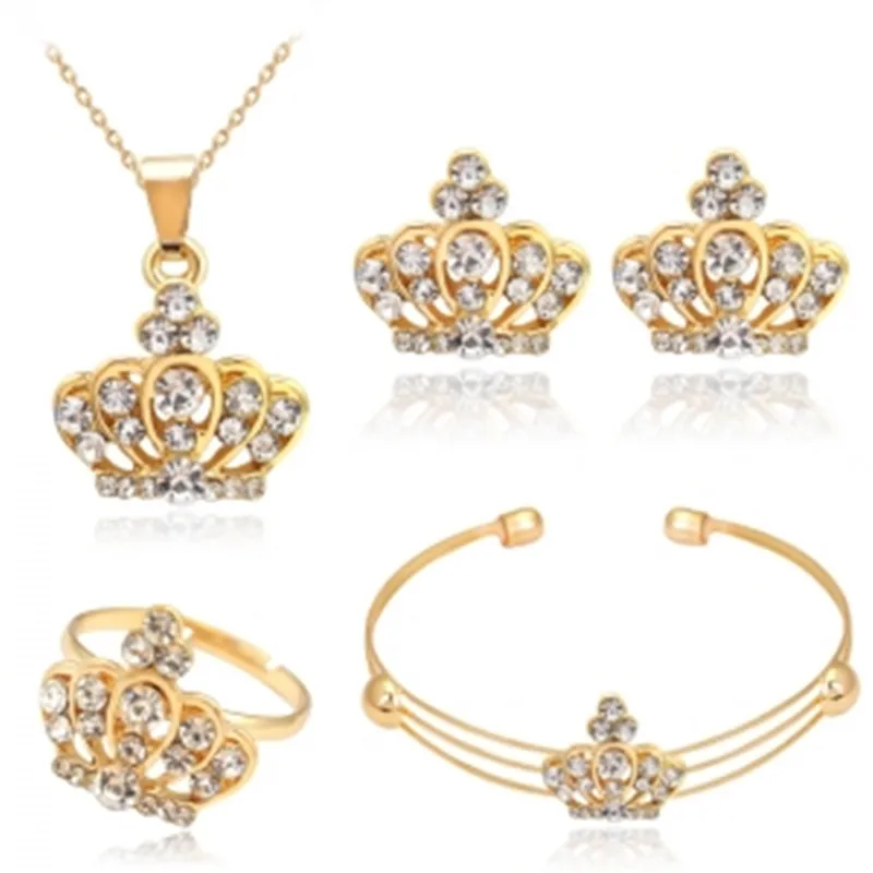 High quality Gold Color Jewelry set Crown crystal Necklace Earrings Bracelet Adjustable Ring 4 pcs/lotfor female Set Jewelry
High quality Gold Color Jewelry set Crown crystal Necklace Earrings Bracelet Adjustable Ring 4 pcs/lotfor female Set Jewelry