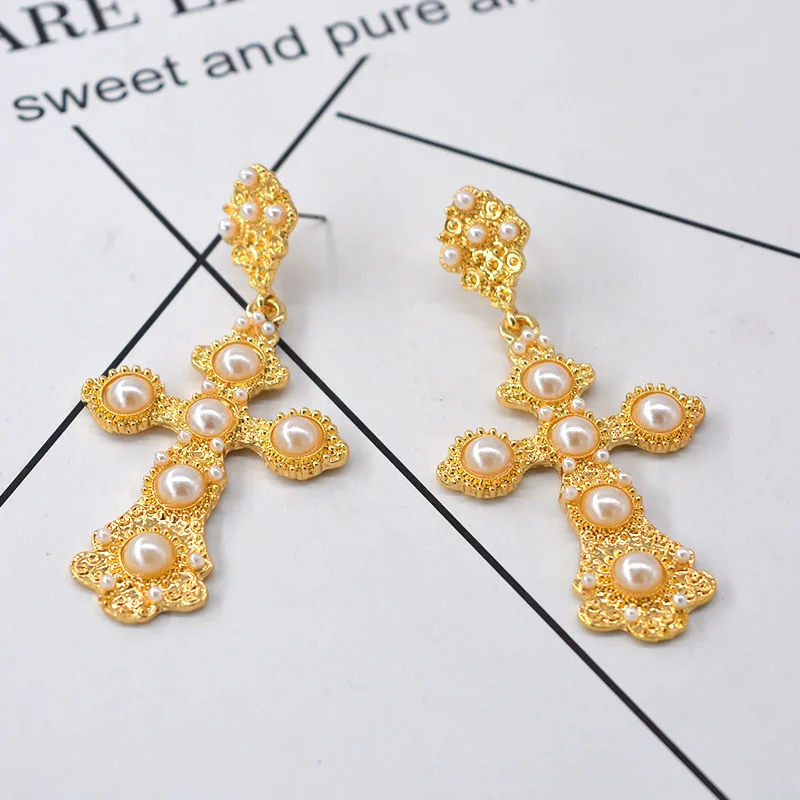 SHIFEEL 2018 New Euramerican Palace Vintage Baroque Pendientes Brand Jewelry Red Gem Pearls Cross Earrings Women Accessories
SHIFEEL 2018 New Euramerican Palace Vintage Baroque Pendientes Brand Jewelry Red Gem Pearls Cross Earrings Women Accessories