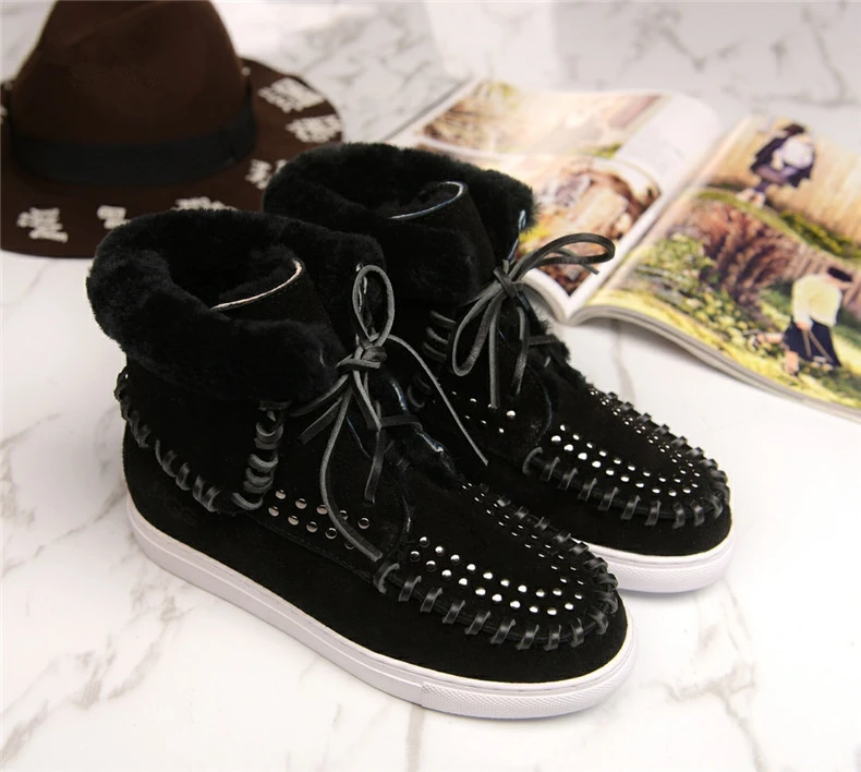 

2018 New Fashion Black Spring Winter Crystal Martin Boot Calfskin Middle Boots Shoes Women Luxury Buckled Combat Booties Shoes