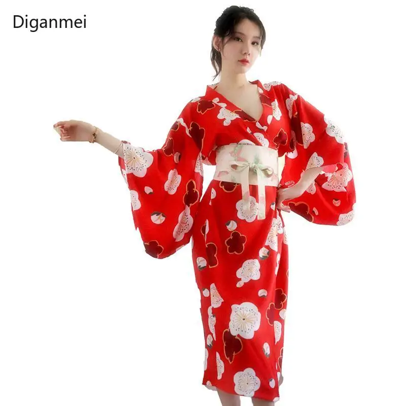 Diganmei 2019 Red sexy kimonos dress Japan style Cherry blossoms cosplay Japanese traditional kimono woman bathrobe Nightgown
Diganmei 2019 Red sexy kimonos dress Japan style Cherry blossoms cosplay Japanese traditional kimono woman bathrobe Nightgown
