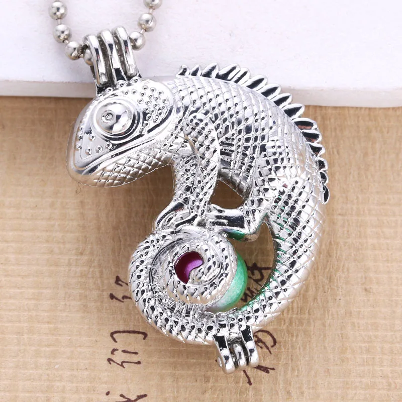 6pcs Bright Silver chameleon Pearl Cage Jewelry Making Beads Cage Pendant Aroma Essential Oil Diffuser Locket For Oyster Pearl
6pcs Bright Silver chameleon Pearl Cage Jewelry Making Beads Cage Pendant Aroma Essential Oil Diffuser Locket For Oyster Pearl