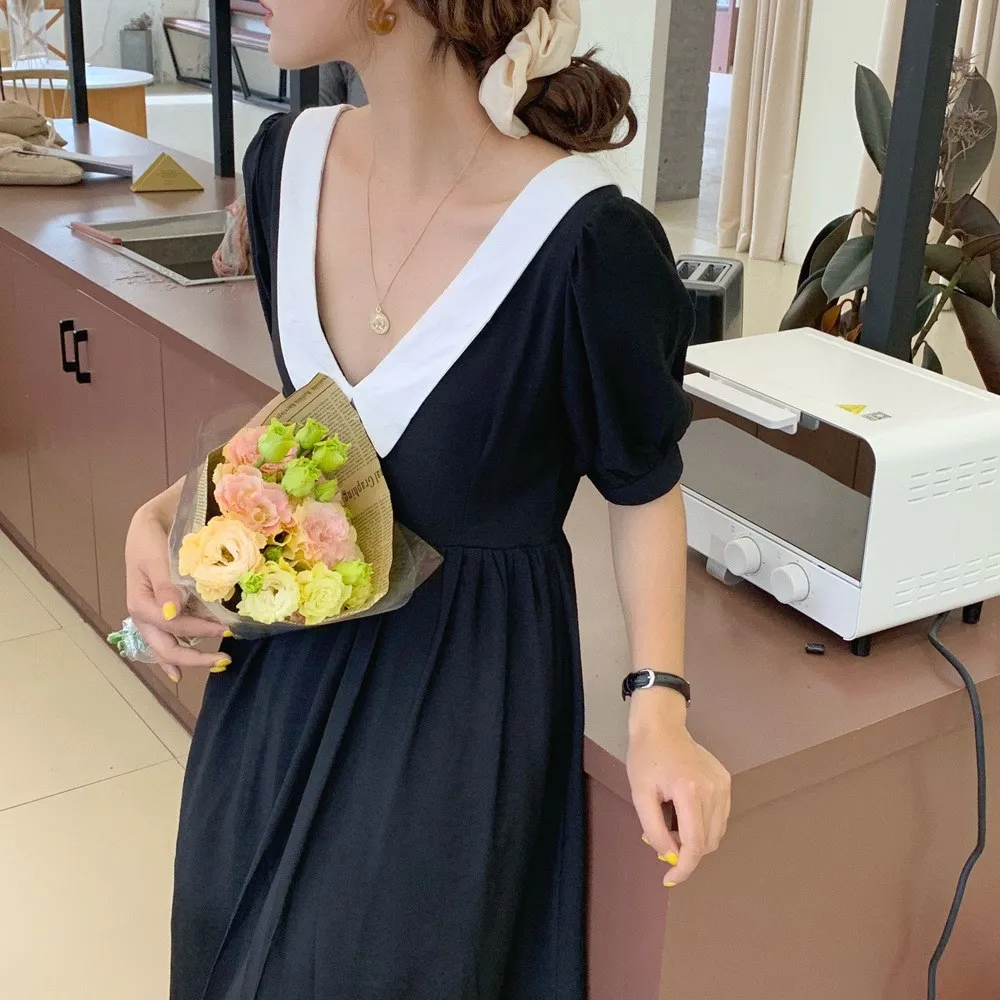 Fashion 2019 Summer Women Elegant French Style Dresses V Neck Solid Midi Dresses Short Sleeve High Waist Dresses
Fashion 2019 Summer Women Elegant French Style Dresses V Neck Solid Midi Dresses Short Sleeve High Waist Dresses