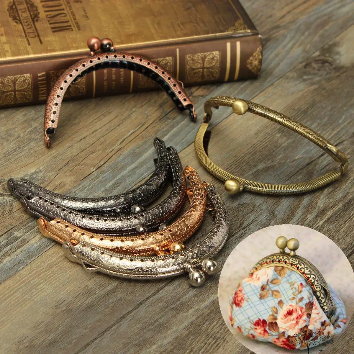1PC 8.5cm x 6.5cm Wallet Clips Metal Flower Coin Purse Bag Craft Frame Kiss Clasp Lock Bronze Tone DIY Craft Decorations
1PC 8.5cm x 6.5cm Wallet Clips Metal Flower Coin Purse Bag Craft Frame Kiss Clasp Lock Bronze Tone DIY Craft Decorations