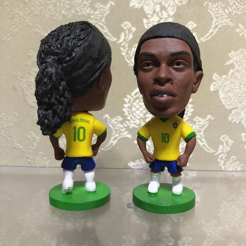 Soccerwe Football Star Doll 6.5 cm Height Resin Brazil 10 Ronaldinho Figure Yellow Kit Souvenir Gift
Soccerwe Football Star Doll 6.5 cm Height Resin Brazil 10 Ronaldinho Figure Yellow Kit Souvenir Gift