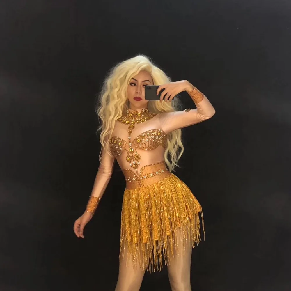 2019 Women Sexy Gold Tassel Short Skirt Sparkling Crystals Nightclub Party Performance Stage Wear Dancer Bling Singer Costumes
2019 Women Sexy Gold Tassel Short Skirt Sparkling Crystals Nightclub Party Performance Stage Wear Dancer Bling Singer Costumes