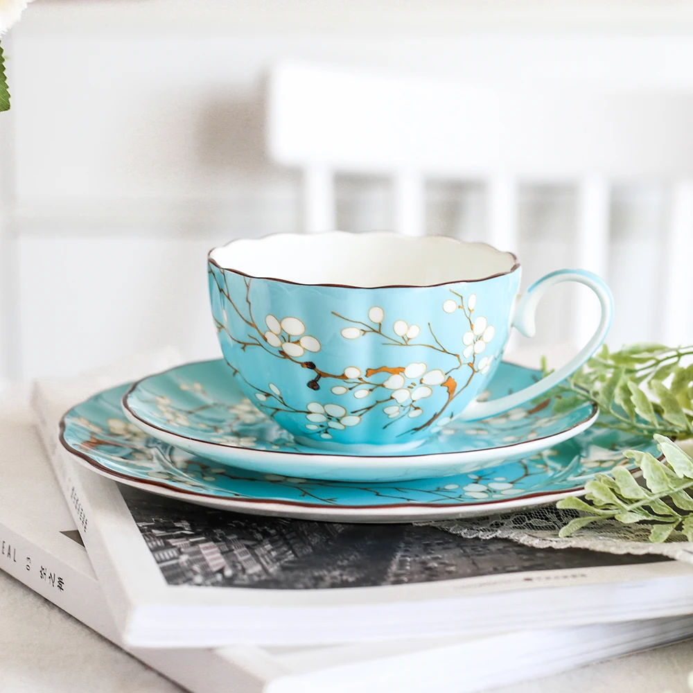 Top grade Bone China coffee cup set British Teatime Afternoon porcelain tea cups and saucers Dessert Flat plate Tea party
Top grade Bone China coffee cup set British Teatime Afternoon porcelain tea cups and saucers Dessert Flat plate Tea party