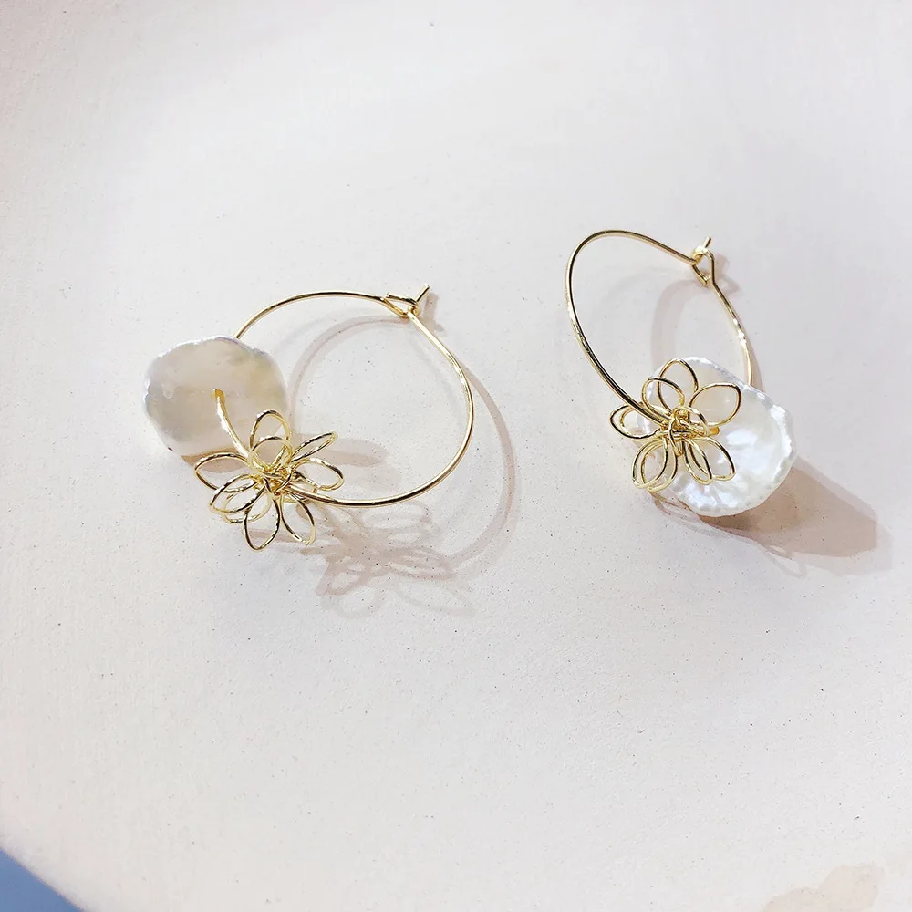 Fashion Earrings Shell Simulated Pearl Hoop Earrings Metal Ear Emptys Flower Ear Jewelry For Women
Fashion Earrings Shell Simulated Pearl Hoop Earrings Metal Ear Emptys Flower Ear Jewelry For Women