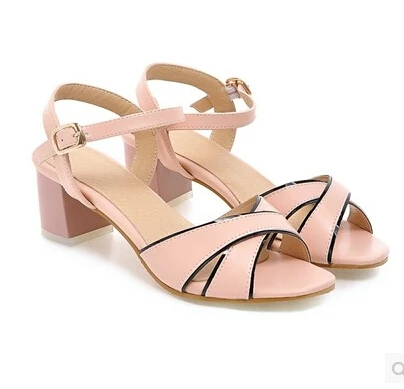 2016 spring new custom code is not returned Toe size 32-45 ladies sandals with thick with the word
2016 spring new custom code is not returned Toe size 32-45 ladies sandals with thick with the word