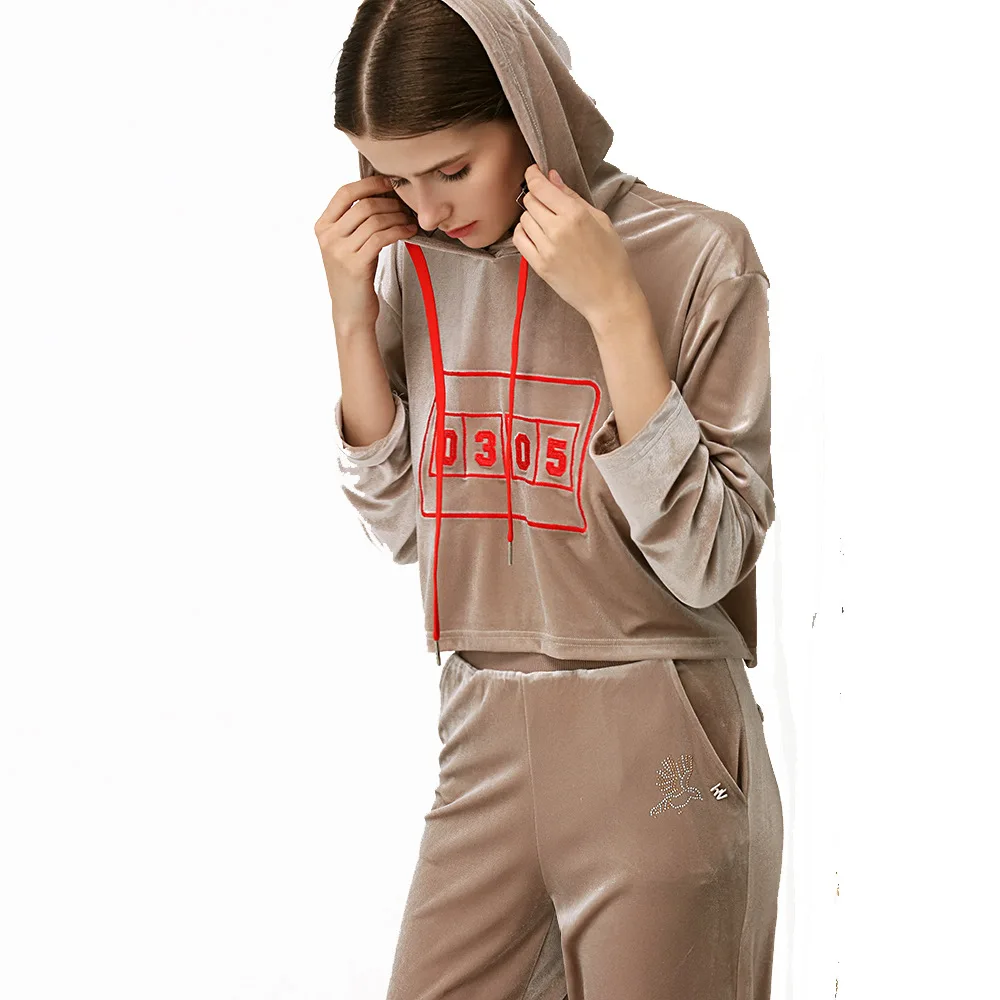 Women's Sports Suits 2019 Tracksuit Sportswear 2 Piece Set Women Jogging Track Suit Hoodies Sport Set Two Piece Set
Women's Sports Suits 2019 Tracksuit Sportswear 2 Piece Set Women Jogging Track Suit Hoodies Sport Set Two Piece Set
