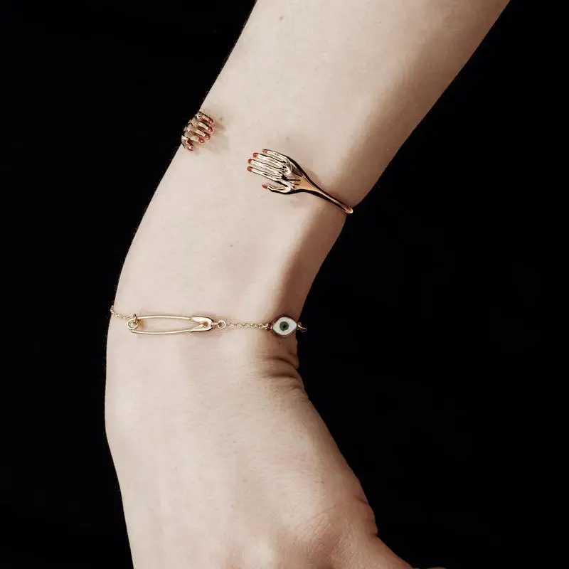 2019 New arrived Simple Gold color Open Cuff Bracelet For Women adjustable Hand hug Bracelet femme Bijoux Jewelry Birthday Gift
2019 New arrived Simple Gold color Open Cuff Bracelet For Women adjustable Hand hug Bracelet femme Bijoux Jewelry Birthday Gift