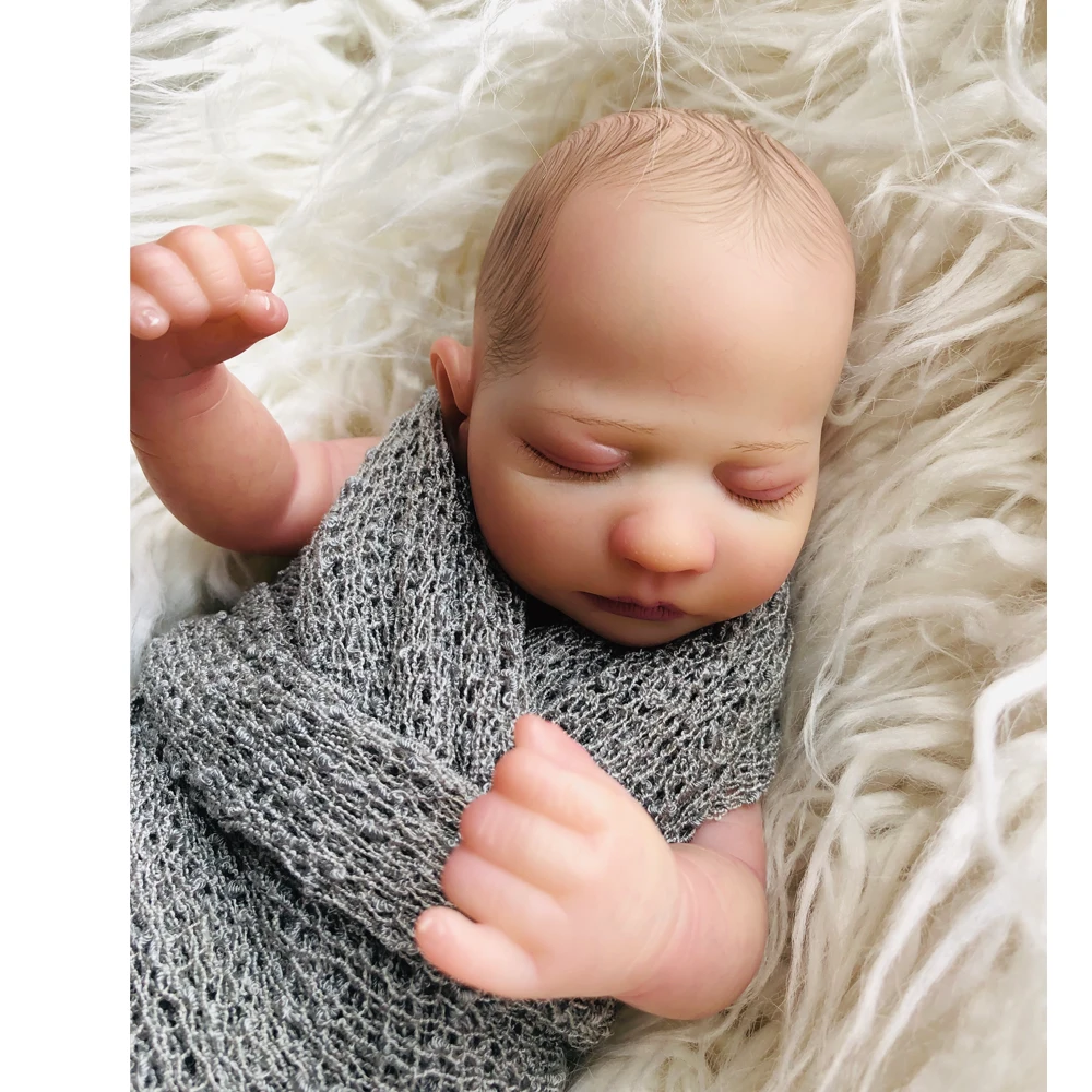 Rich Painting Reborn Doll Julia By MichaeL 10inch Silicon Vinyl Reborn Baby Girl Doll for Collector
Rich Painting Reborn Doll Julia By MichaeL 10inch Silicon Vinyl Reborn Baby Girl Doll for Collector