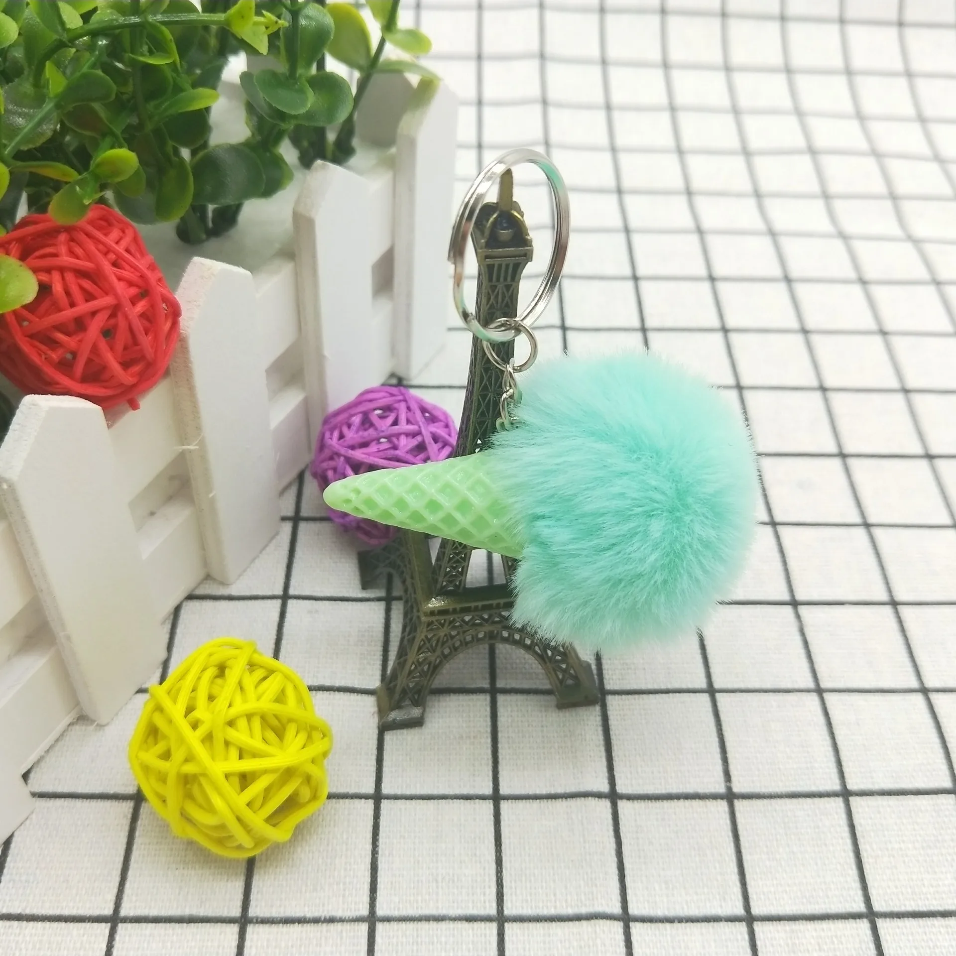 Fluffy Fur Ice Cream Keychain For Women Fuax Rabbit Furs Ball Pompom Key Chain Car Bag Keyring Pendant 17 Colors
Fluffy Fur Ice Cream Keychain For Women Fuax Rabbit Furs Ball Pompom Key Chain Car Bag Keyring Pendant 17 Colors