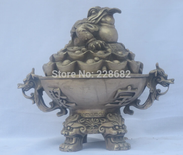 Antique antiques Collectible Decorated Old Handwork Tibet Silver Carved Lucky money toad Big Feng Shui incense burner/statue
Antique antiques Collectible Decorated Old Handwork Tibet Silver Carved Lucky money toad Big Feng Shui incense burner/statue